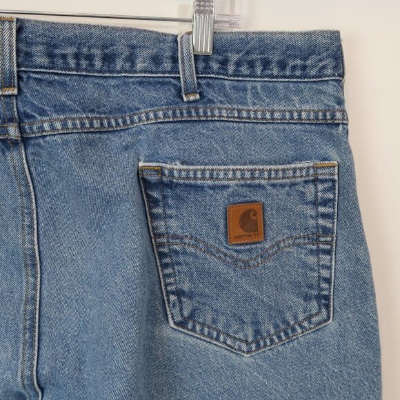 Men's Carhartt Relaxed Fit Taper leg Jeans 42 x 30 - Picture 1 of 7